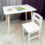 Комплект мебели столик круглые ножки и стульчик деревянный. Столик со скругленными углами и стульчиком бетмен. (Столешница 70*50 см). Цвет белый. Арт. KN7050W+SO-27-B